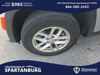 Used 2023 Jeep Grand Cherokee L Laredo video 3