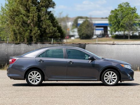 Used 2013 Toyota Camry XLE image 5
