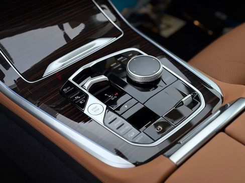 New 2026 BMW X5 xDrive50e image 16