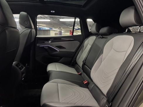 New 2026 Volkswagen Tiguan SE R-Line AWD/4WD image 23