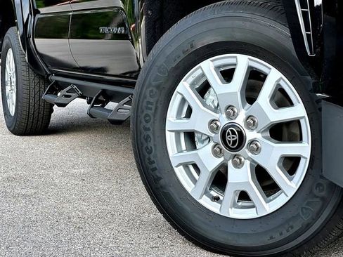 New 2026 Toyota Tacoma SR5 image 2