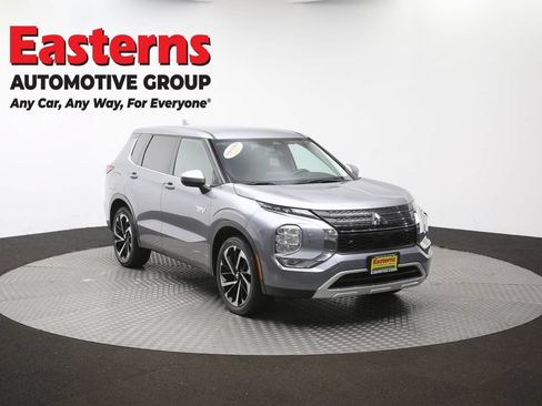 Used 2023 Mitsubishi Outlander SE AWD/4WD image 50