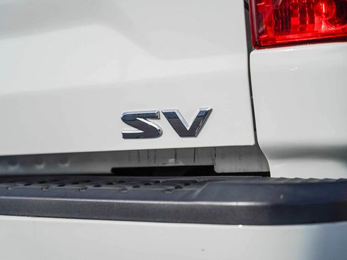 Used 2021 Nissan Titan SV w/ Accessory Utility Package image 11