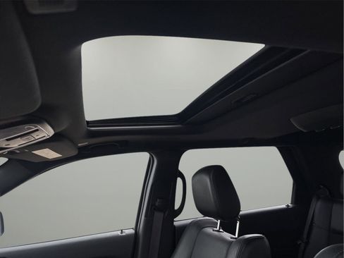 Used 2021 Dodge Durango GT image 12