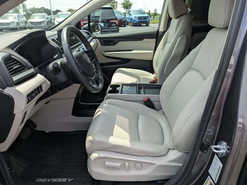 Certified 2025 Honda Odyssey EX-L image 27