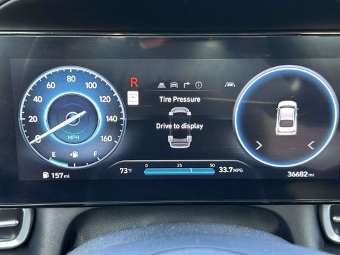 Used 2025 Hyundai Elantra Limited FWD image 25