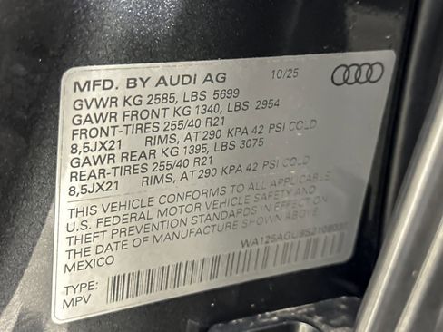 New 2025 Audi SQ5 Premium Plus image 24