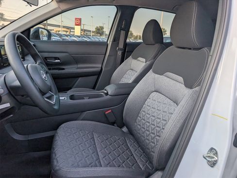 New 2026 Nissan Kicks SV image 18