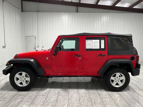 Used 2015 Jeep Wrangler Unlimited Sport w/ Quick Order Package 24S image 2