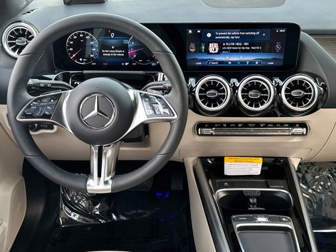 New 2026 Mercedes-Benz GLA 250 image 23