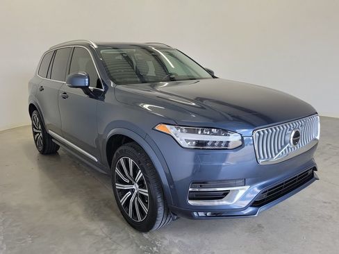 Used 2023 Volvo XC90 B6 Plus w/ Protection Package Premier AWD/4WD image 4
