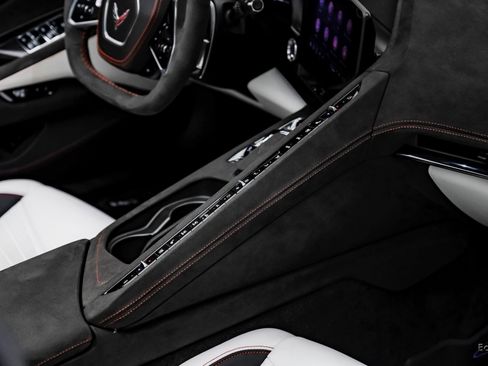 Used 2023 Chevrolet Corvette Stingray Premium Conv w/ Z51 Performance Package image 64