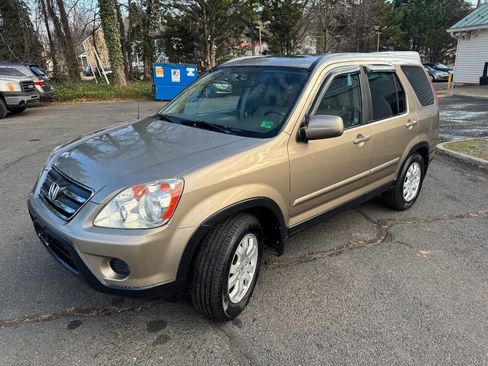 Used 2005 Honda CR-V EX image 3