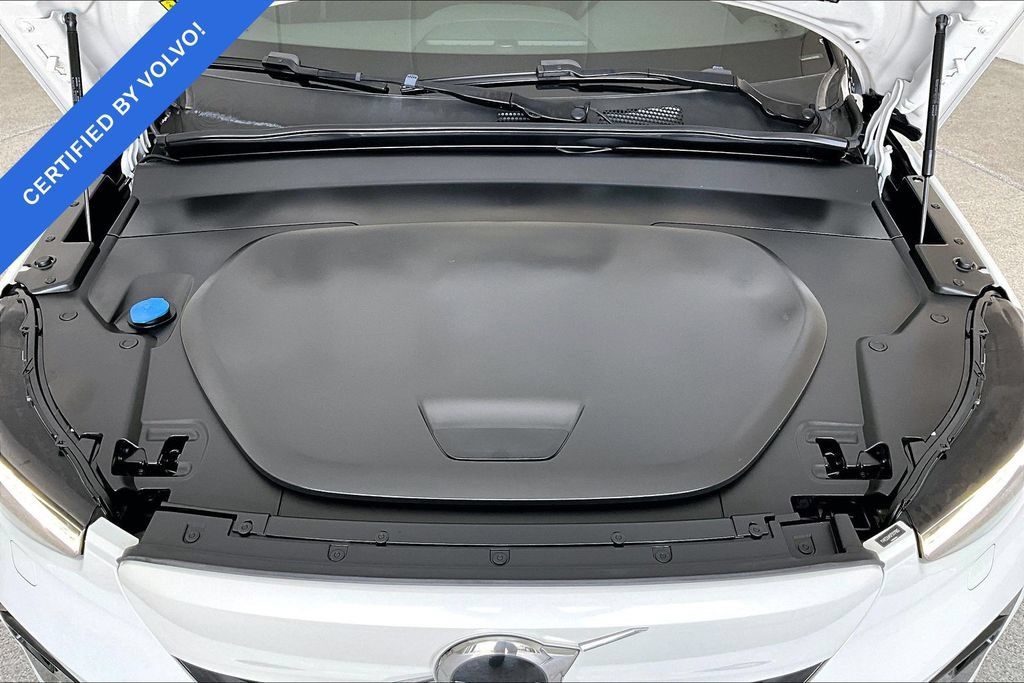 Certified 2023 Volvo XC40 Recharge Ultimate AWD/4WD image 11