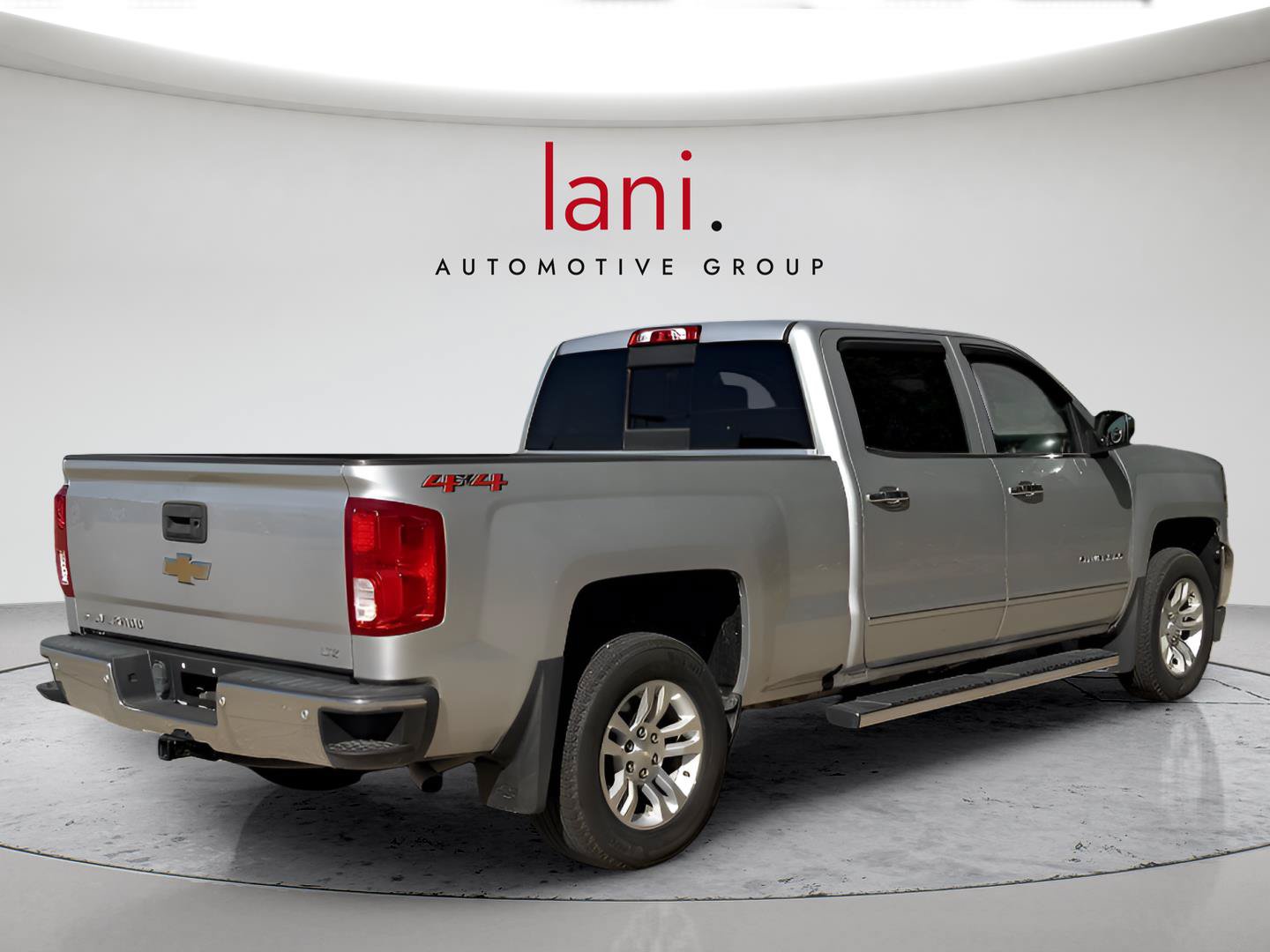 Used 2018 Chevrolet Silverado 1500 LTZ w/ LTZ Plus Package AWD/4WD image 31