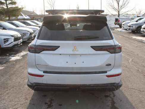 New 2026 Mitsubishi Outlander Trail Edition image 6