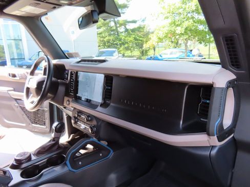 Certified 2022 Ford Bronco Wildtrak image 19