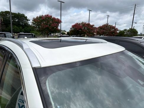 Used 2020 INFINITI QX60 Luxe w/ Essential Package FWD image 6