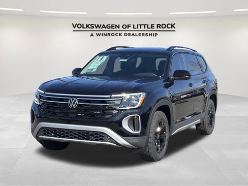 New 2026 Volkswagen Atlas Peak Edition AWD/4WD image 1