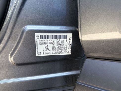 Used 2023 Nissan Rogue SV image 39