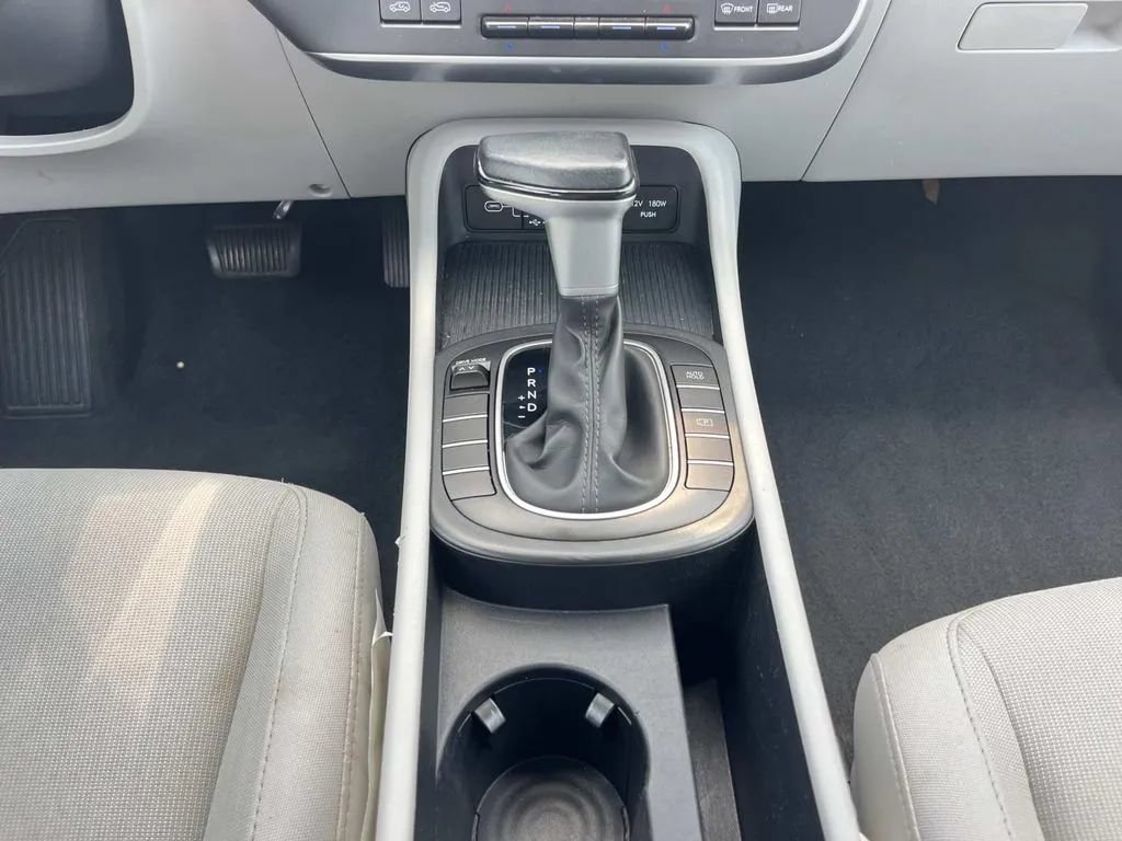 Used 2024 Hyundai Kona SEL FWD image 16