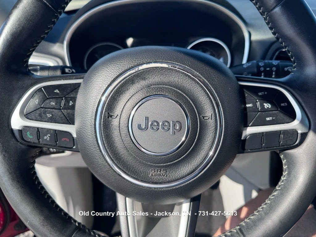 Used 2019 Jeep Compass Latitude FWD image 25