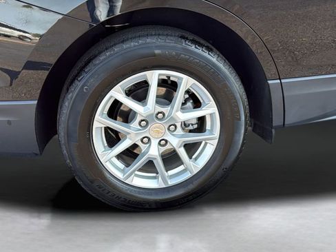 Used 2023 Chevrolet Equinox LT w/ Driver Convenience Package FWD image 24