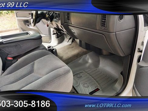 Used 2004 GMC Sierra 2500 SLE w/ Heavy-Duty Power Package AWD/4WD image 29