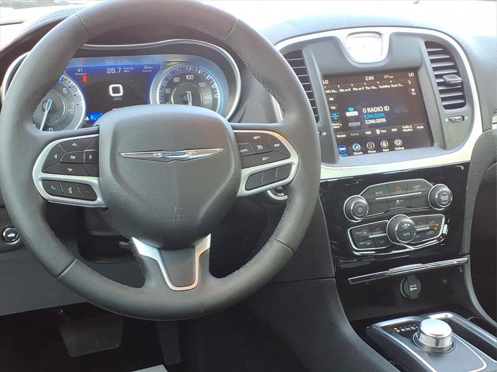 Used 2023 Chrysler 300 Touring w/ Sport Appearance Package RWD image 3