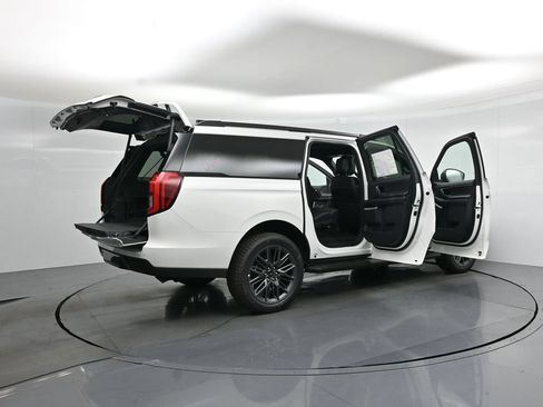 New 2026 Ford Expedition Max Platinum w/ Stealth Appearance Package AWD/4WD image 5