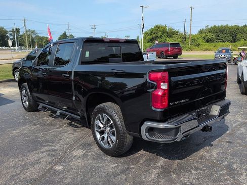 Used 2025 Chevrolet Silverado 1500 LT AWD/4WD image 5