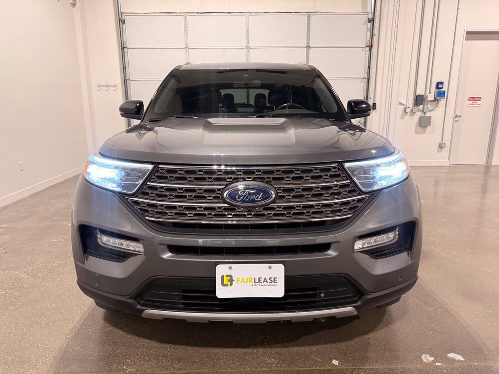 Used 2023 Ford Explorer King Ranch w/ Technology Package AWD/4WD image 2