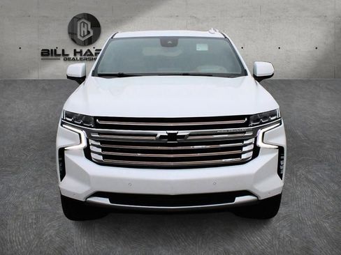 Used 2023 Chevrolet Suburban High Country image 2