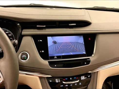 Used 2024 Cadillac XT5 Premium Luxury FWD image 30