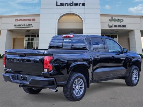 Used 2024 Chevrolet Colorado LT w/ LT Convenience Package image 4
