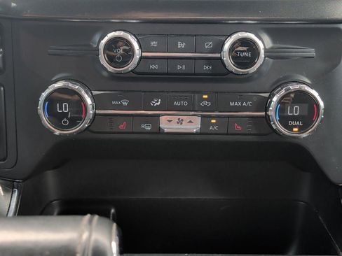 Used 2021 Ford F150 XLT w/ Equipment Group 302A High RWD image 19