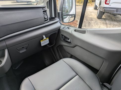 New 2026 Ford Transit 250 Base image 18