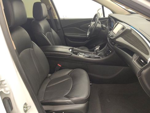 Used 2018 Buick Envision Essence image 21