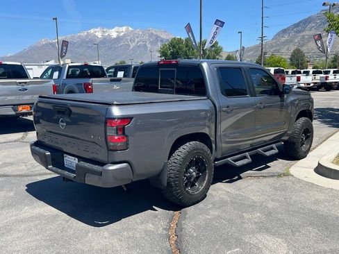 Used 2022 Nissan Frontier SV AWD/4WD image 10