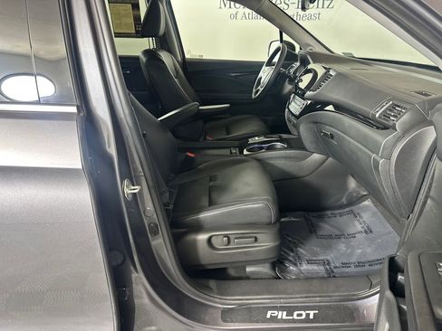 Used 2022 Honda Pilot Touring image 13