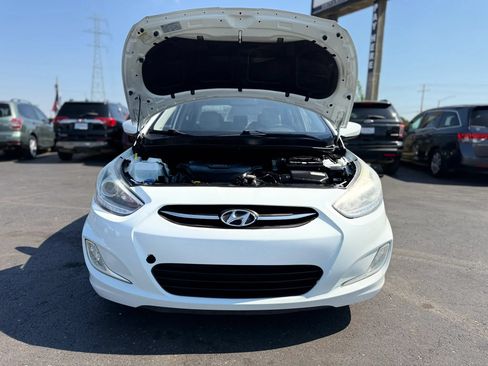 Used 2016 Hyundai Accent SE w/ Option Group 03 FWD image 10