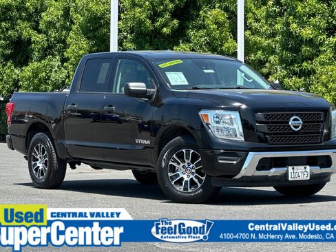 Certified 2022 Nissan Titan SV image 1