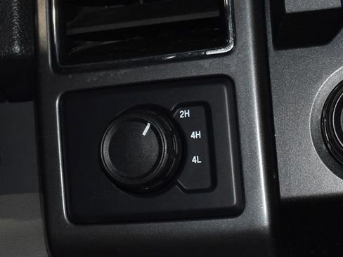 Used 2020 Ford F150 XLT image 20