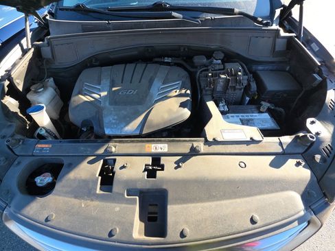 Used 2019 Hyundai Santa Fe XL SE image 11