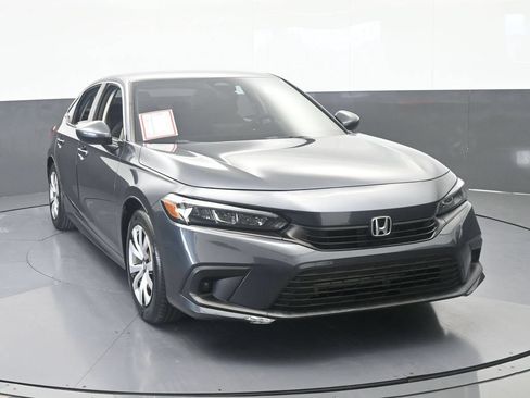Used 2024 Honda Civic LX image 9