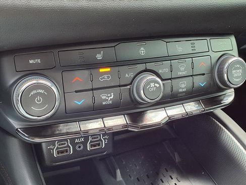 Used 2026 Dodge Durango GT w/ Blacktop Package AWD/4WD image 9