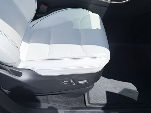 Used 2022 Tesla Model X Plaid AWD/4WD image 45