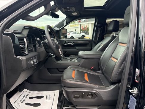 Used 2024 GMC Sierra 2500 AT4 w/ AT4 Premium Plus Package AWD/4WD image 23