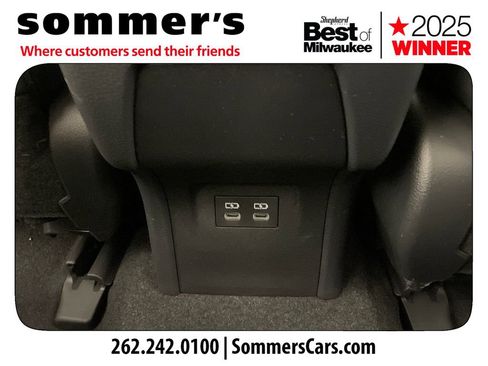 Used 2023 Toyota Prius XLE AWD/4WD image 22