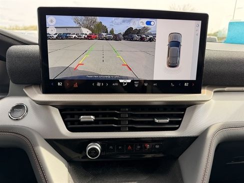 Certified 2025 Ford Explorer Active AWD/4WD image 17